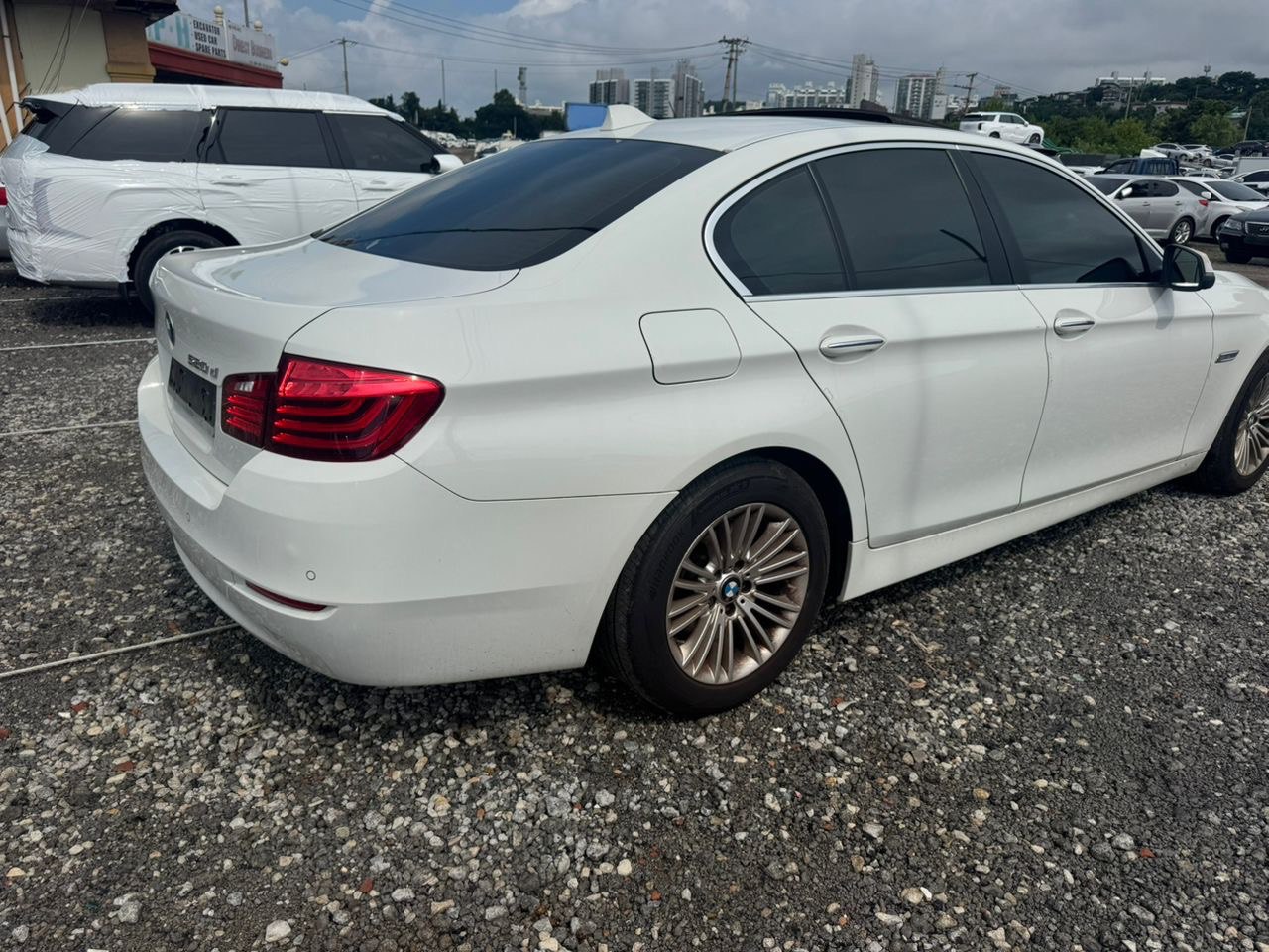 2014 BMW 5Er VIN: WBA5E5106FG055200 Lot: 400097409
