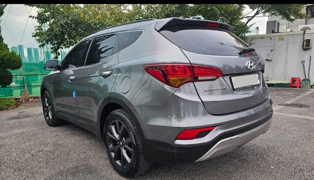 2017 Hyundai Santa Fe VIN: KMHSW81UBJU792711 Lot: 286004173