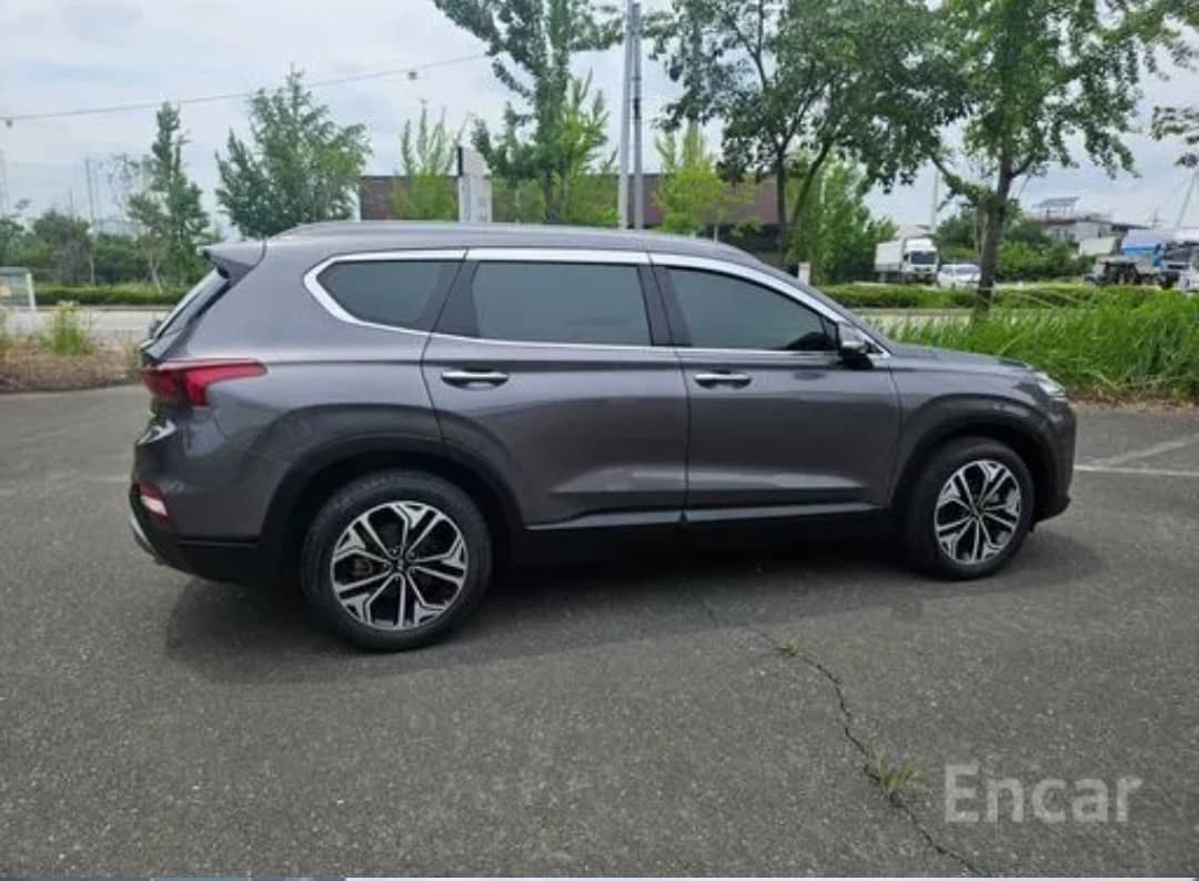 2018 Hyundai Santa Fe VIN: KMHS381CDKU046059 Lot: 400098947