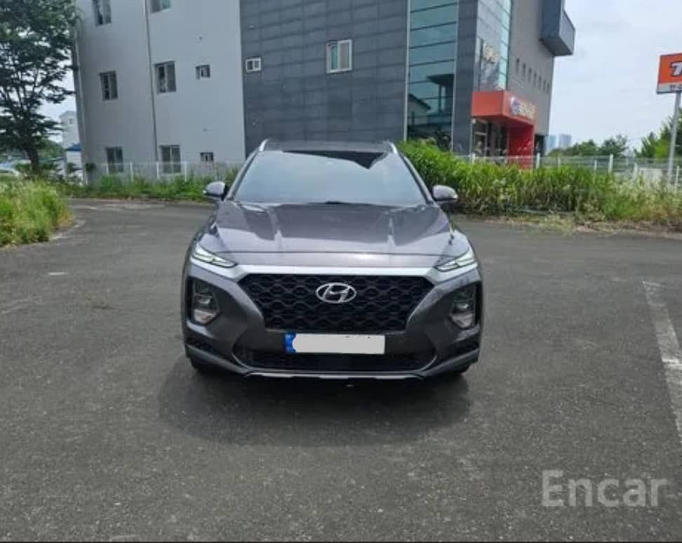 2018 Hyundai Santa Fe VIN: KMHS381CDKU046059 Lot: 400098947