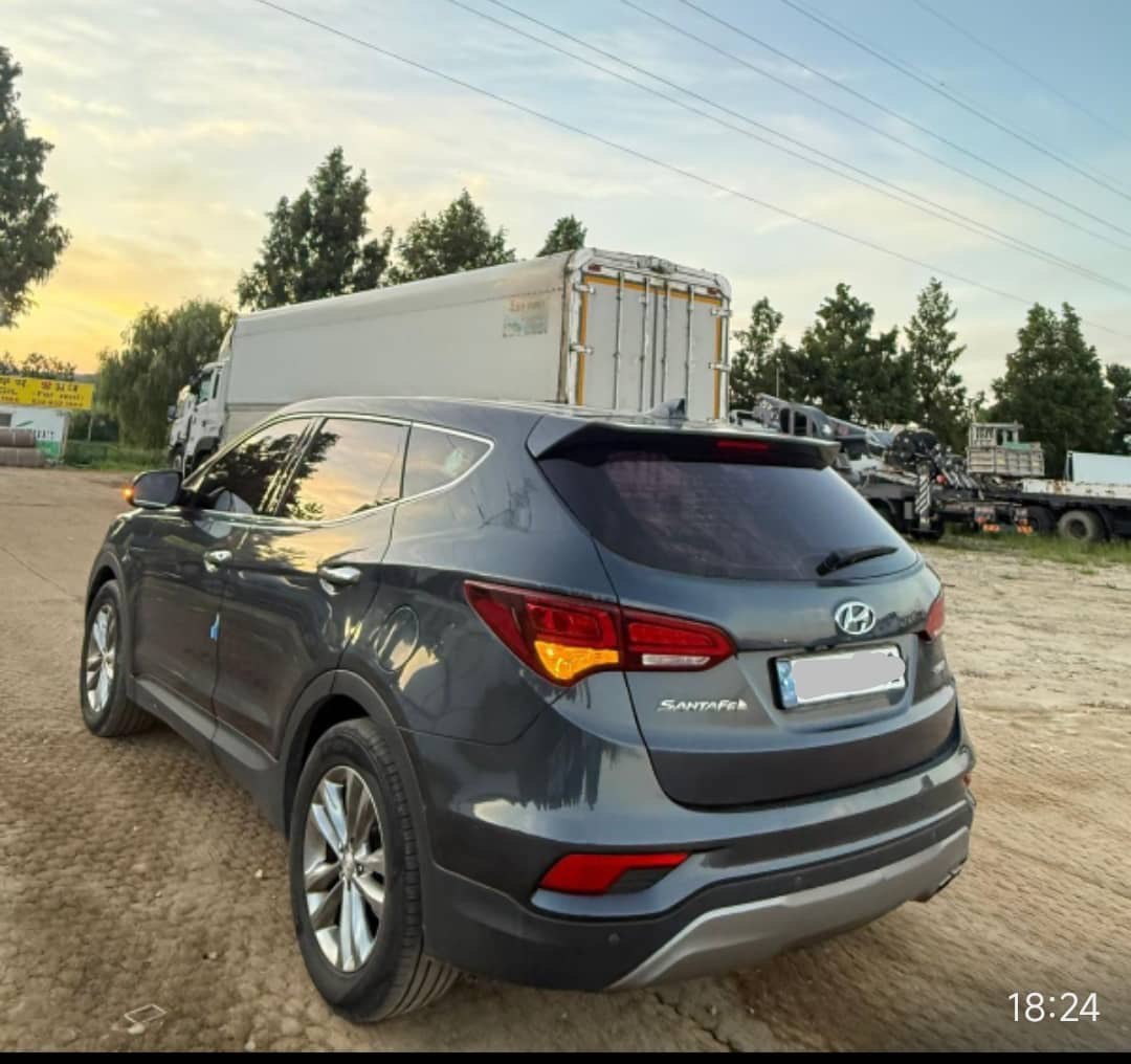 2016 Hyundai Santa Fe VIN: KMHSW81UDGU659994 Lot: 287005289