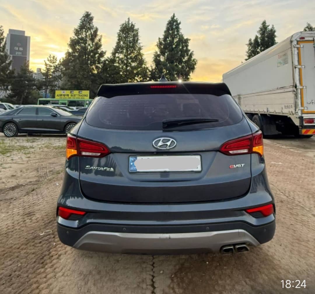 2016 Hyundai Santa Fe VIN: KMHSW81UDGU659994 Lot: 287005289