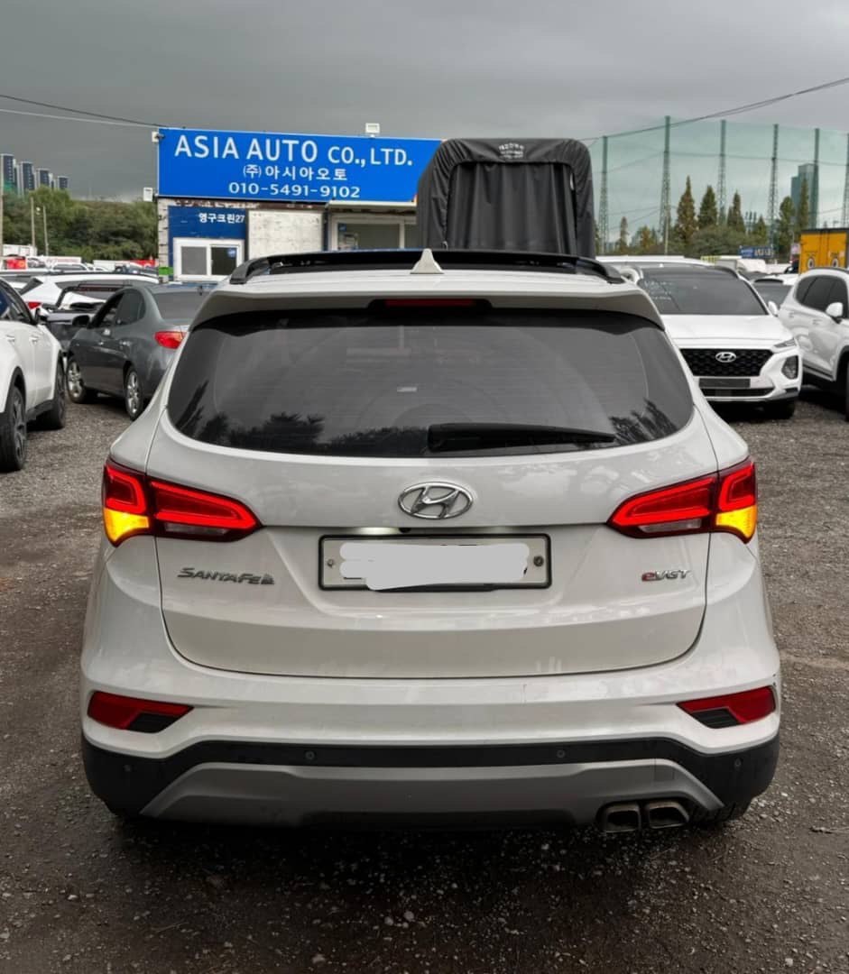 Hyundai Santa Fe Iii 2.0 VIN: KMHSW81UBFU519884 Lot: 309405203