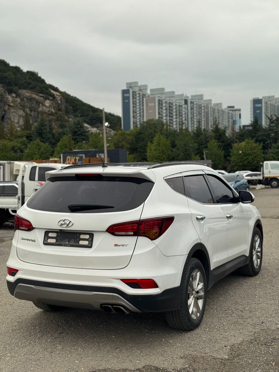 Hyundai Santa Fe Iii 2.0 VIN: KMHSW81UBGU653528 Lot: 287005527