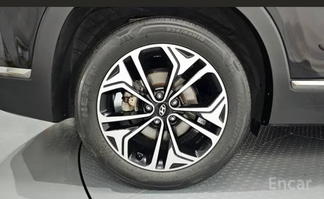 2018 Hyundai Santa Fe 2.2D VIN: KMHS381CDKU013843 Lot: 287005837