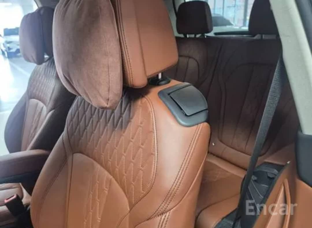 2020 BMW X7 xDrive30D VIN: WBACW8105L9D27454 Lot: 400995639