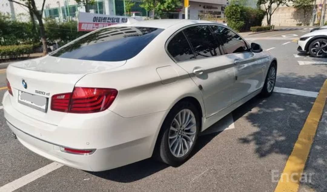 2015 BMW 520D VIN: WBA5E510XFG063963 Lot: 309406055