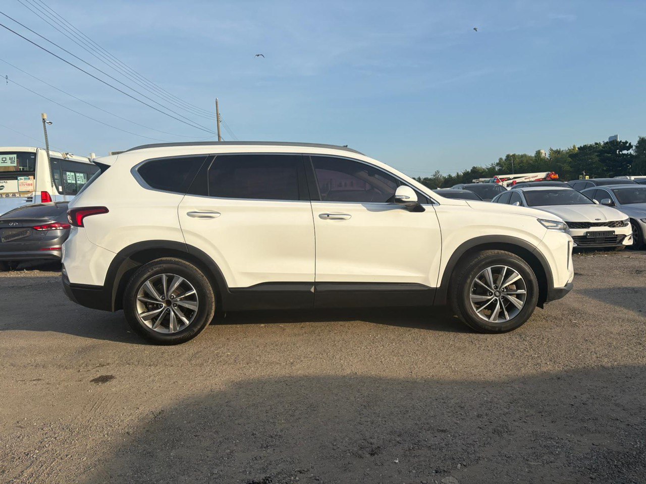 2018 Hyundai Santa Fe 2.0 VIN: KMHS381ADKU026412 Lot: 400997515