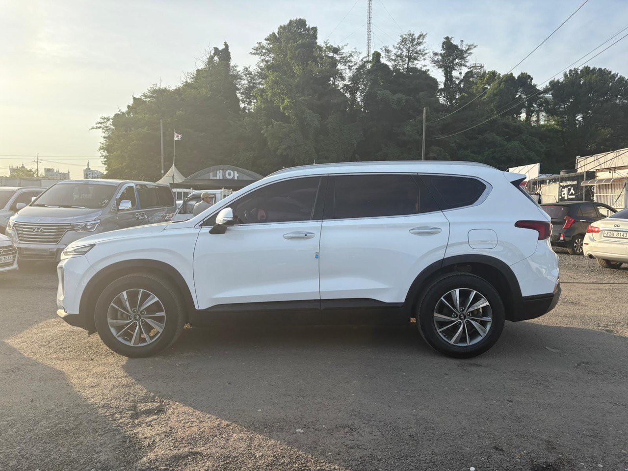 2018 Hyundai Santa Fe 2.0 VIN: KMHS381ADKU026412 Lot: 400997515